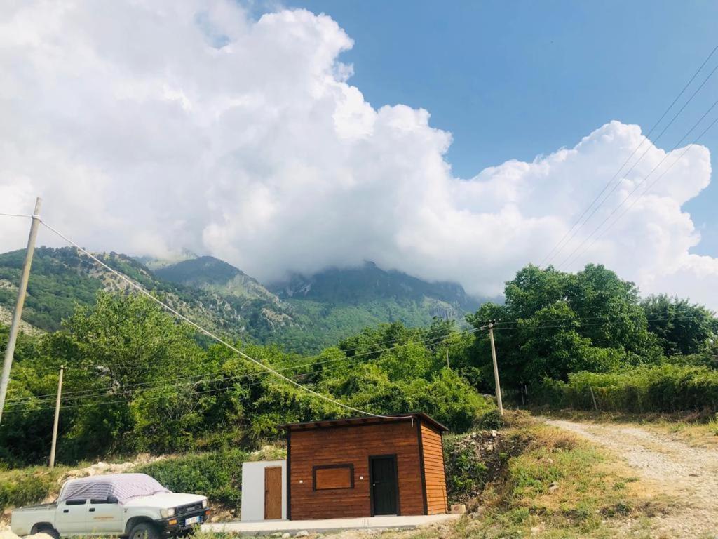 Guest House Qafe Dardha - Tomorr National Park Qafe Dardhe Екстериор снимка