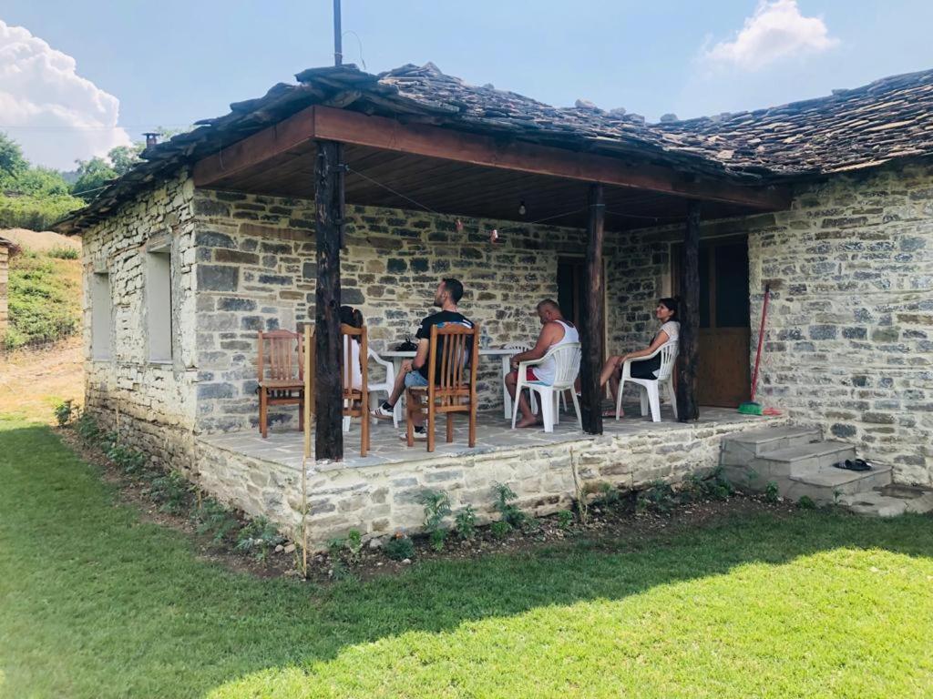 Guest House Qafe Dardha - Tomorr National Park Qafe Dardhe Екстериор снимка