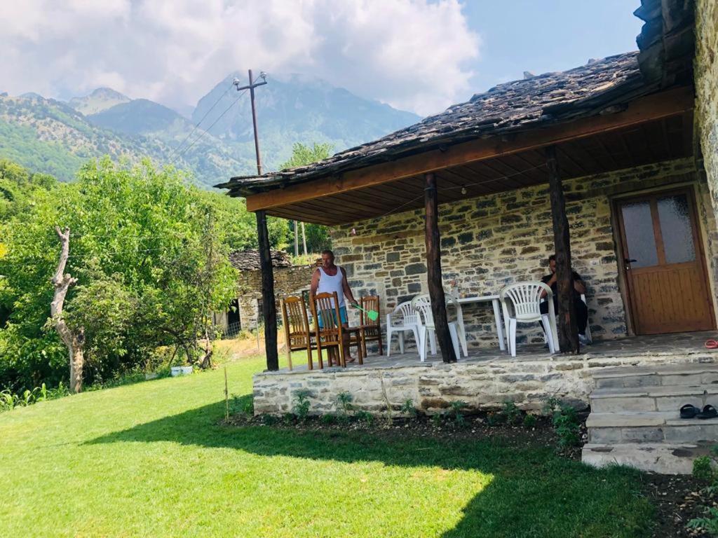 Guest House Qafe Dardha - Tomorr National Park Qafe Dardhe Екстериор снимка