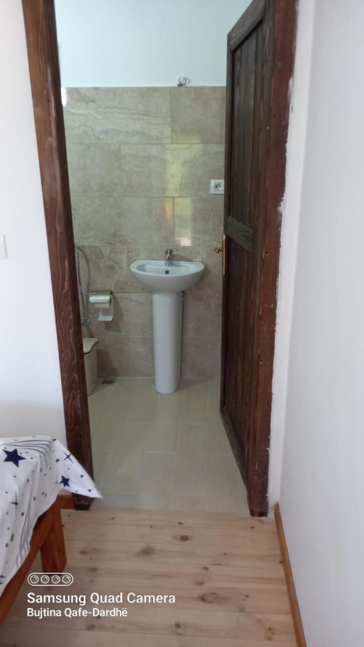 Guest House Qafe Dardha - Tomorr National Park Qafe Dardhe Екстериор снимка